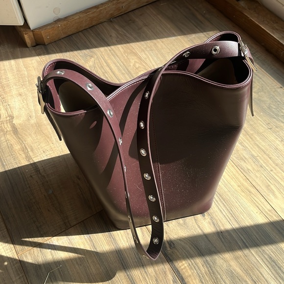 Reformation Trapeze Bag - Picture 7 of 8